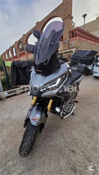 Honda X-ADV - Vista 9
