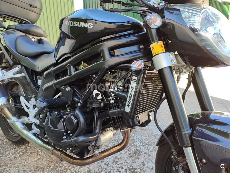 Hyosung GT 650i Comet – Vista 6