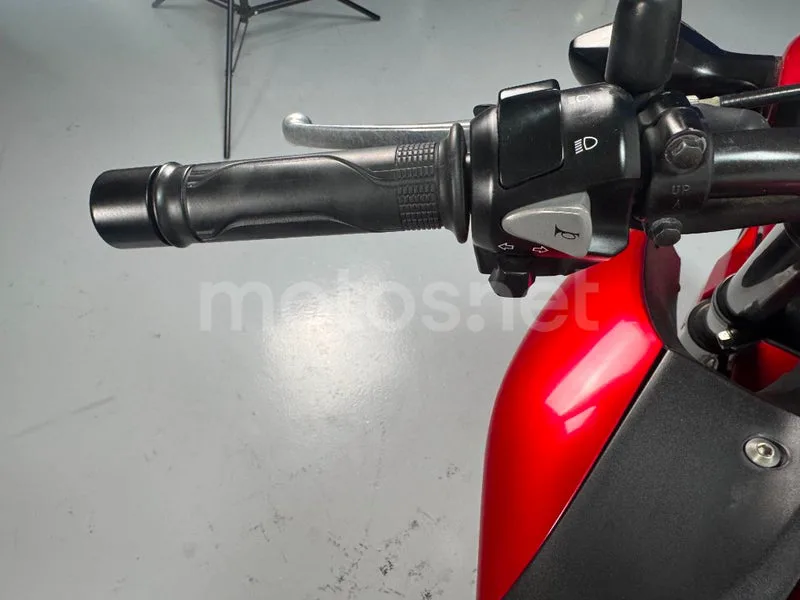 Honda CB500F - Vista 13