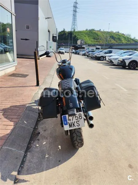 Harley-Davidson Softail Standard – Vista 6