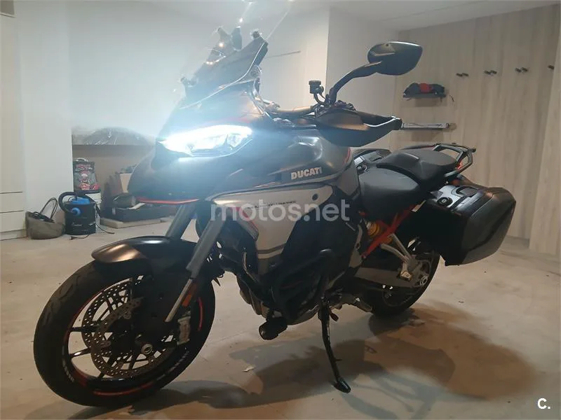 Ducati Multistrada V4 - Vista 3