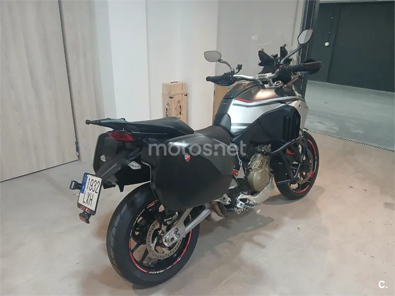 Ducati Multistrada V4 - Vista 6