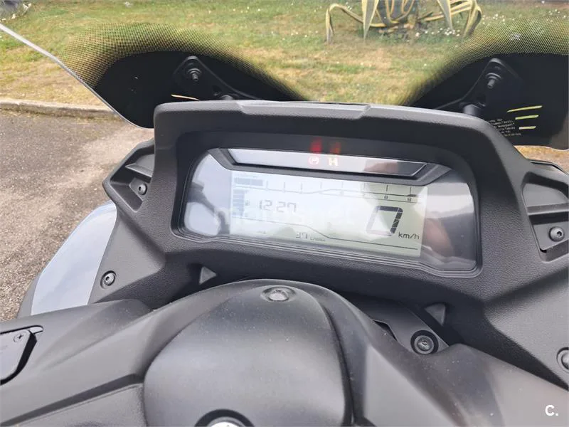 Yamaha Tricity – Vista 9