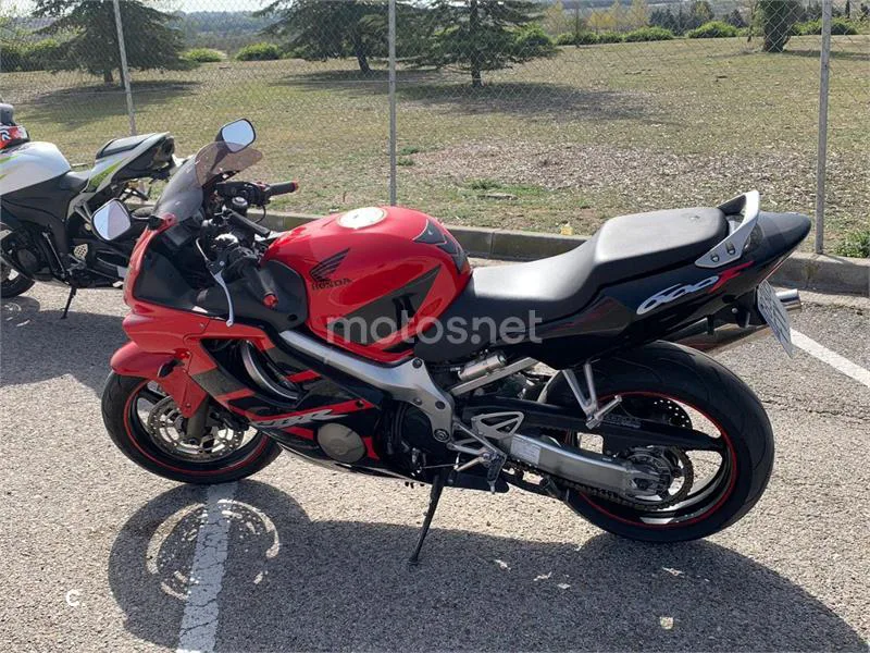 Honda CBR 600 F – Vista 4