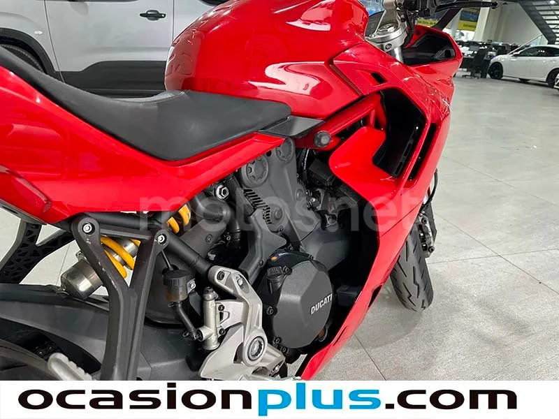 Ducati SuperSport - Vista 21