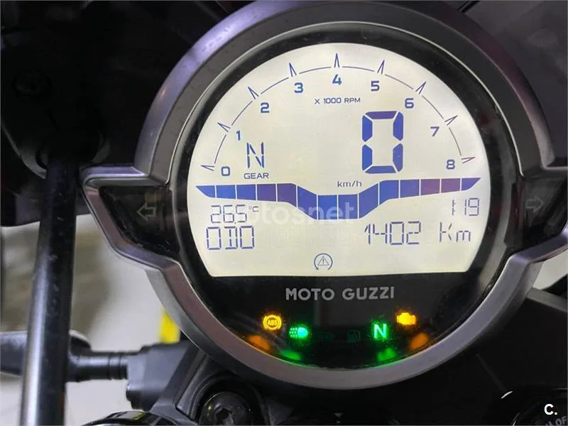 Moto Guzzi V7 – Vista 8