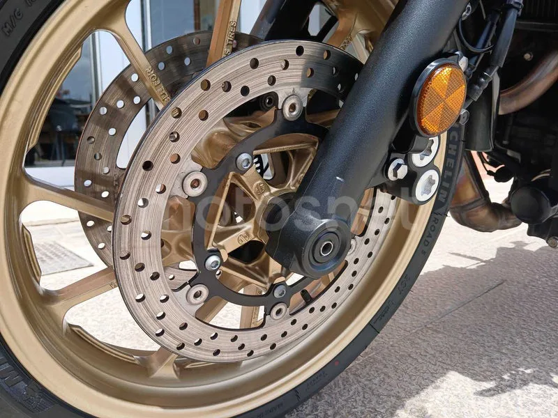Yamaha XSR700 - Vista 11