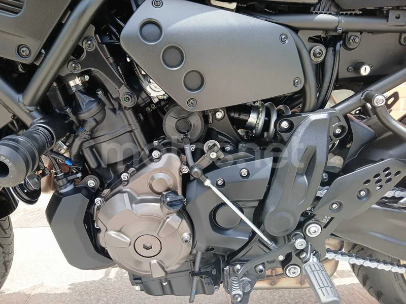 Yamaha XSR700 - Vista 10