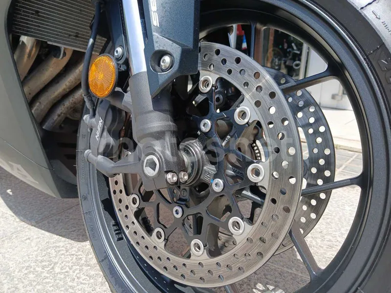 Honda CBR650R - Vista 5