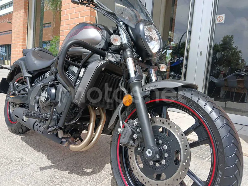 Kawasaki Vulcan S - Vista 3