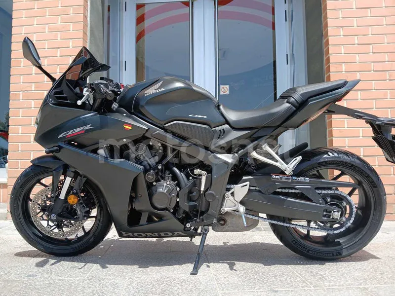 Honda CBR650R 9100 € 2025 Madrid - 2