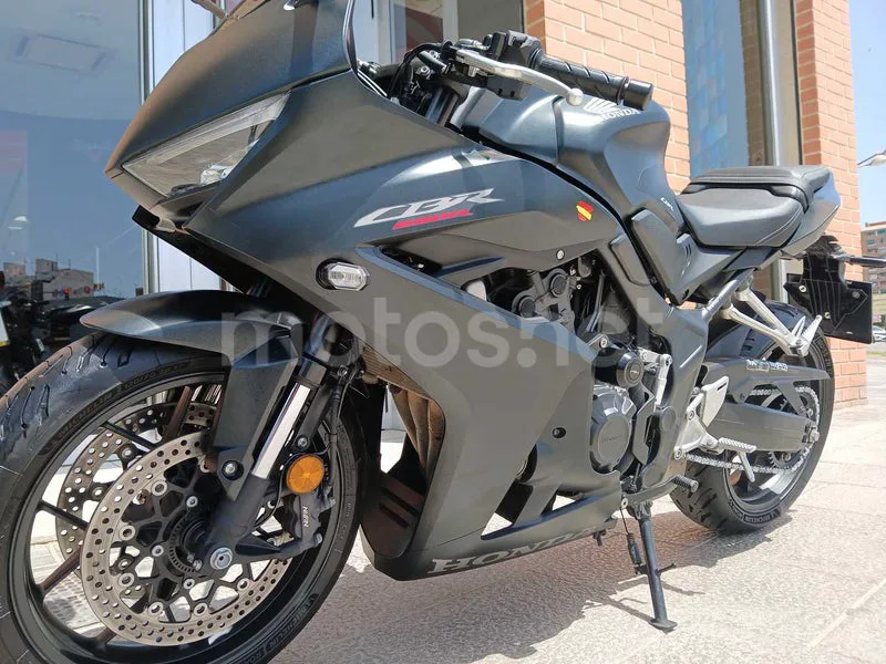Honda CBR650R - Vista 11