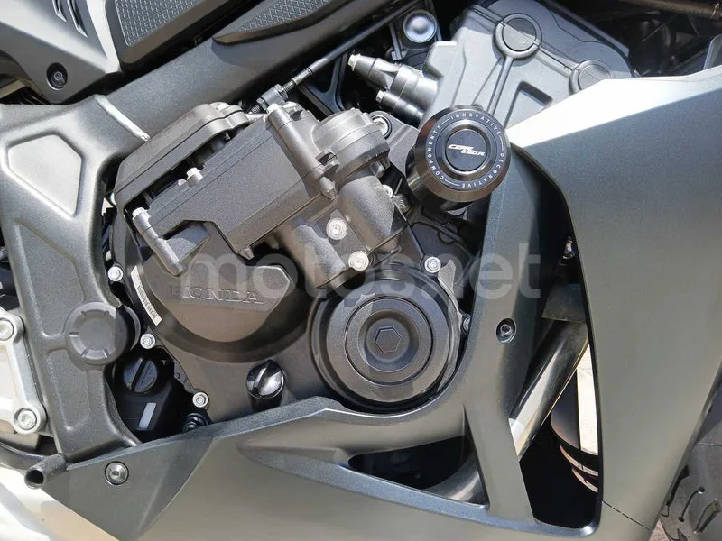 Honda CBR650R - Vista 4