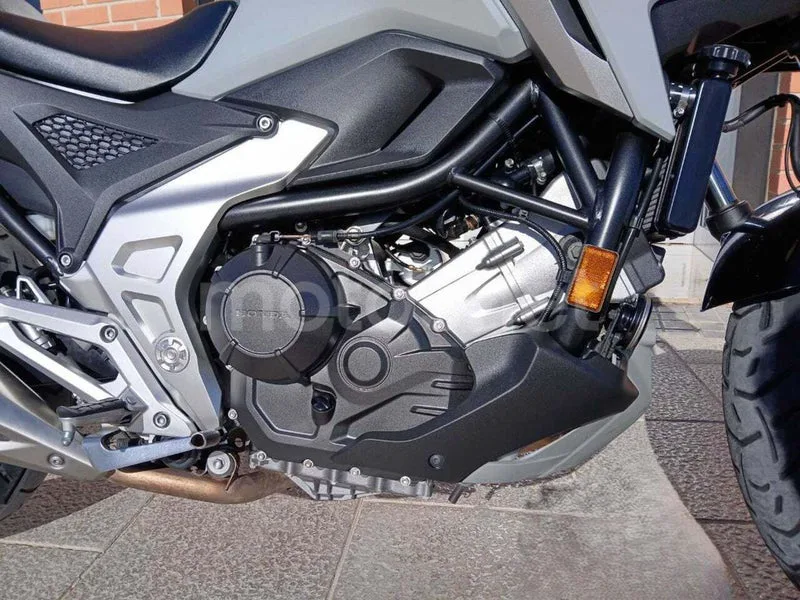 Honda NC750X - Vista 3