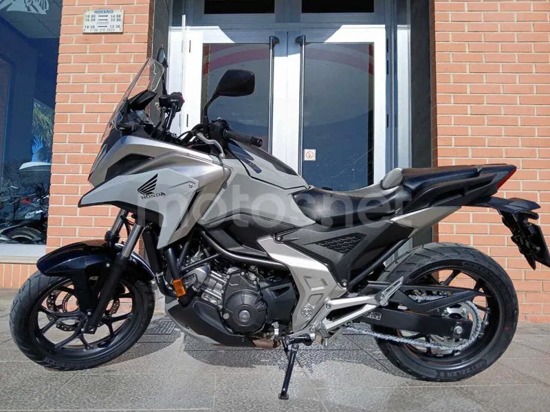 Honda NC750X - Vista 6