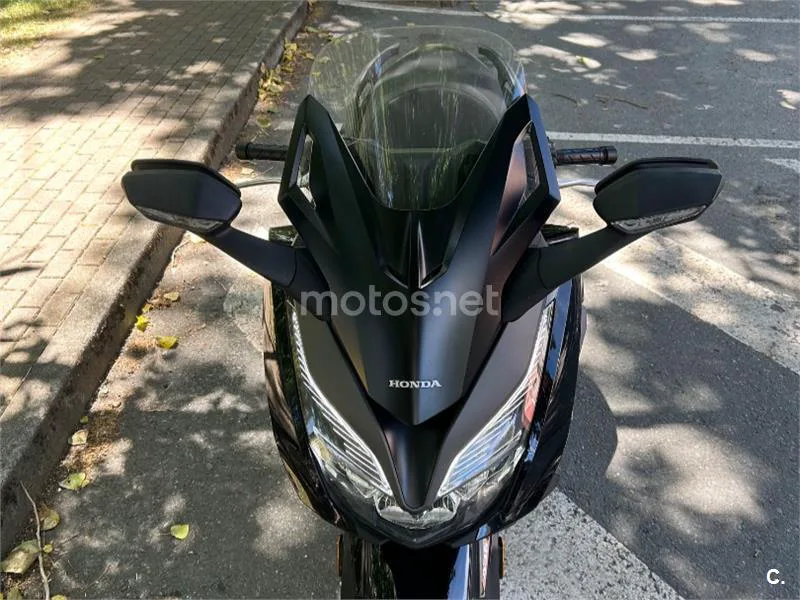 Honda Forza 125 - Vista 5