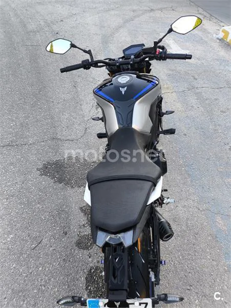 Yamaha MT-09 - Vista 5