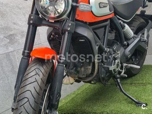 Ducati Scrambler - Vista 6