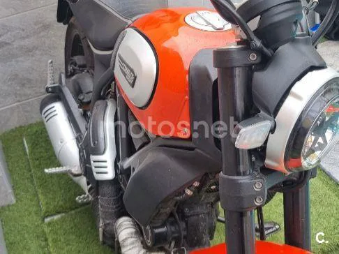 Ducati Scrambler - Vista 7