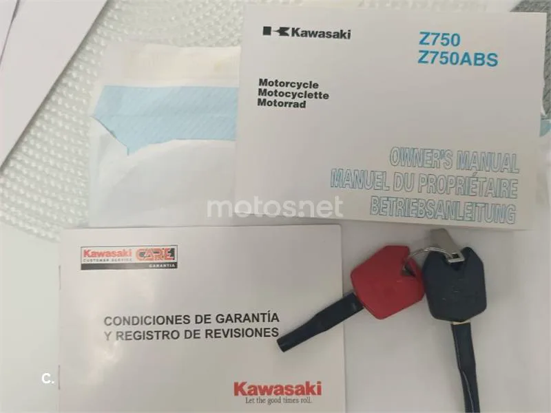 Kawasaki Z750 4100 € 2008 Badajoz - 1