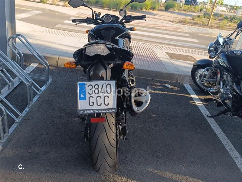 Kawasaki Z750 – Vista 3