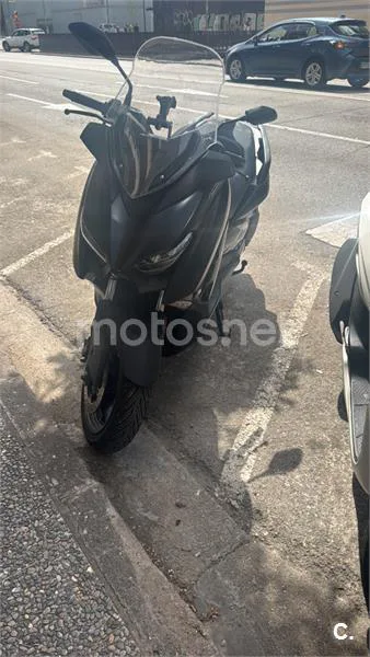 Yamaha XMAX 300 – Vista 3