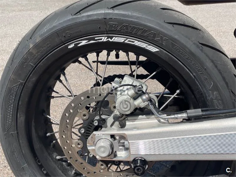 KTM 690 SMC R – Vista 8