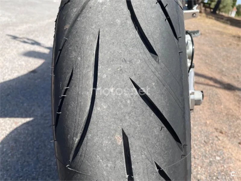 KTM 690 SMC R – Vista 10