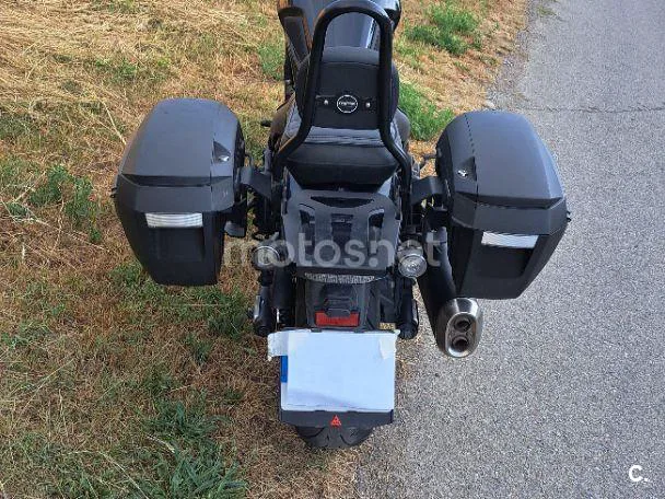 Honda Rebel 1100 - Vista 3