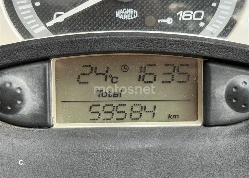 Yamaha XMAX 250 – Vista 4