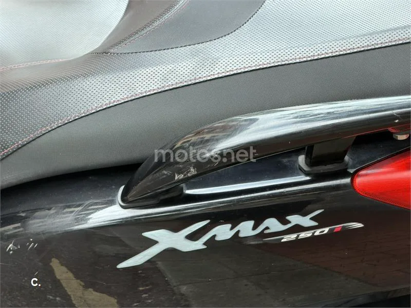 Yamaha XMAX 250 – Vista 5
