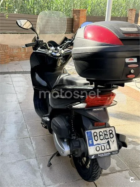 Honda PCX125 - Vista 4