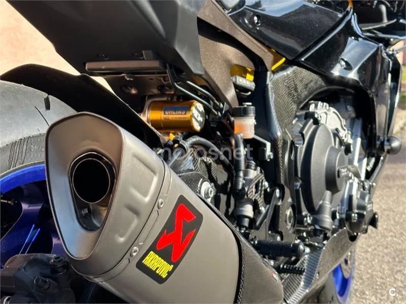 Yamaha R1 – Vista 4