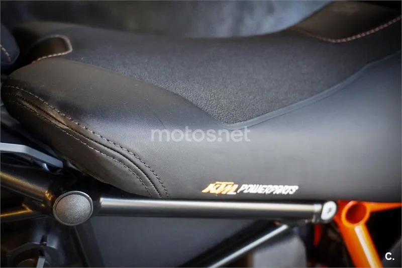 KTM 1290 Super Duke GT - Vista 5