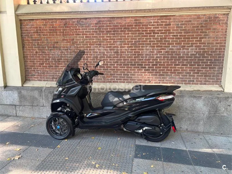 Piaggio MP3 8800 € 2024 Madrid - 2