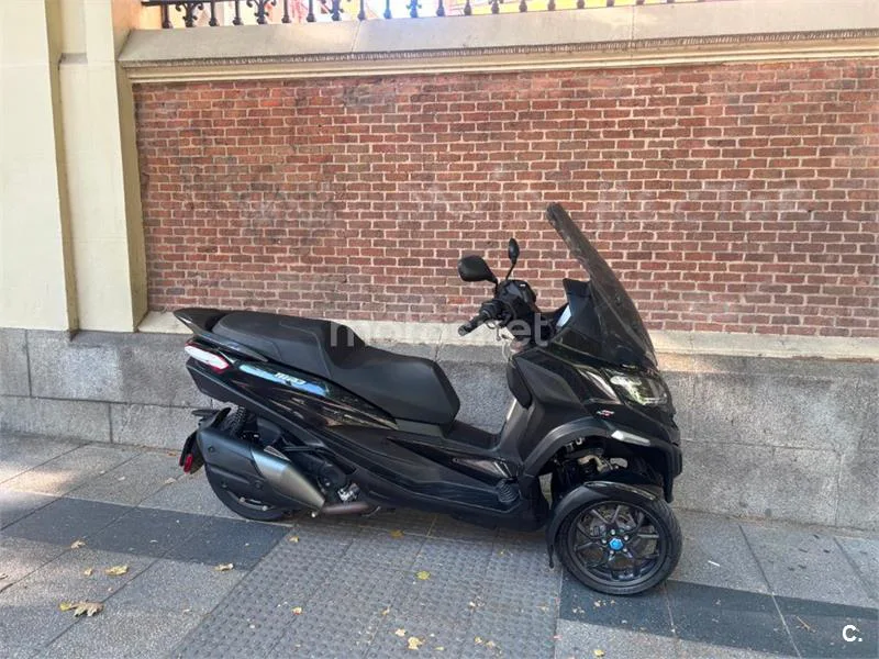Piaggio MP3 – Vista 4