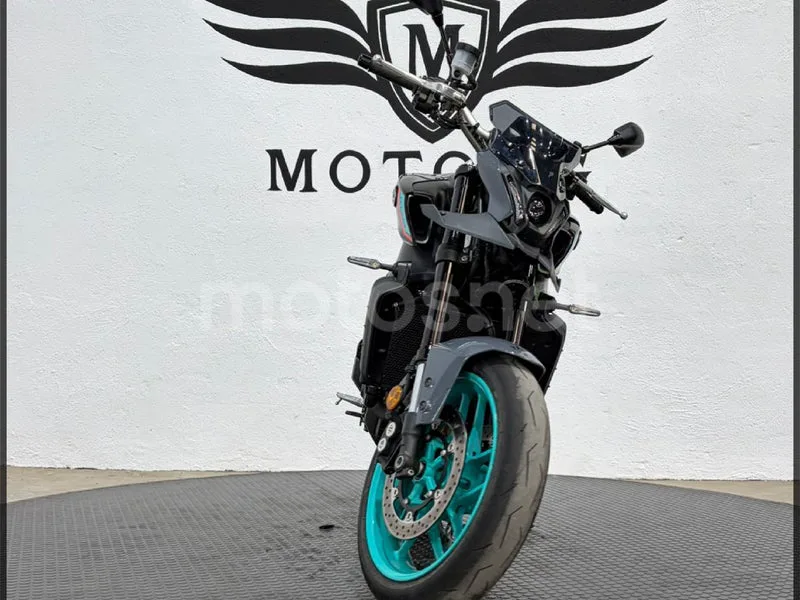 Yamaha MT-09 – Vista 4