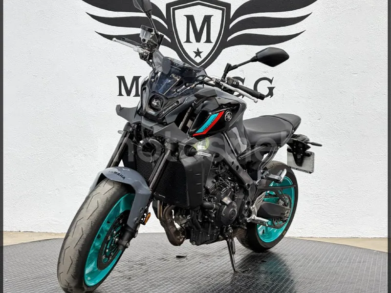Yamaha MT-09 – Vista 6