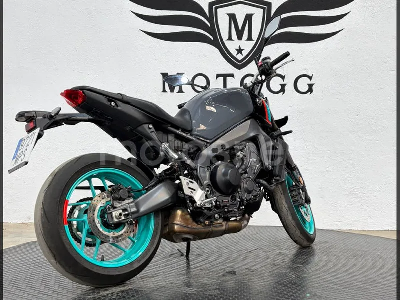 Yamaha MT-09 – Vista 7