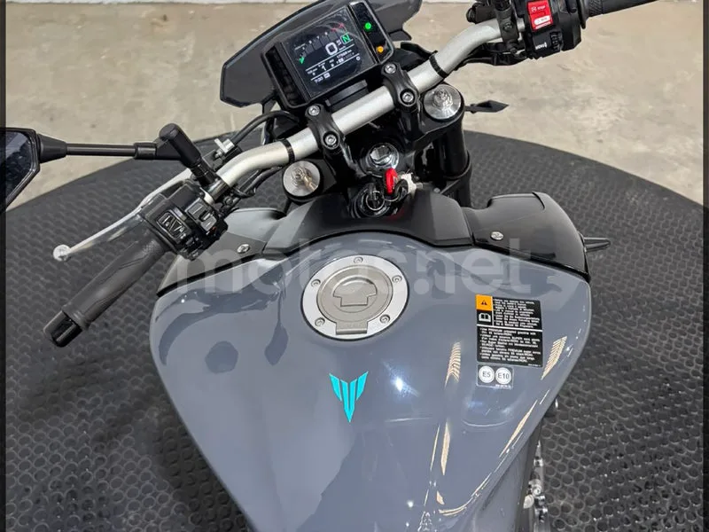 Yamaha MT-09 – Vista 8