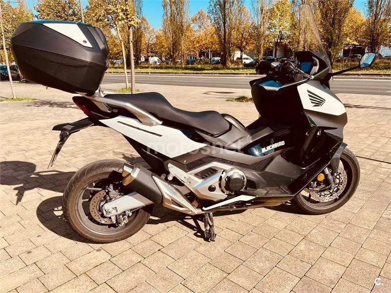 Honda Forza 750 7900 € 2021 Araba - 1