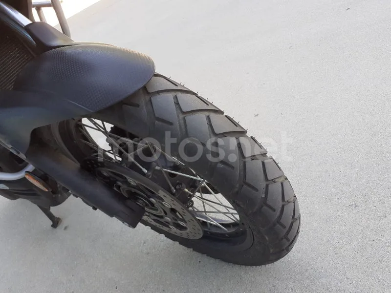 Suzuki V-Strom 650 - Vista 15
