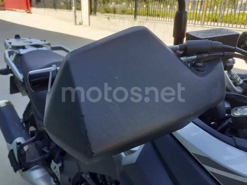 Suzuki V-Strom 650 - Vista 16