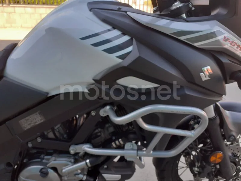 Suzuki V-Strom 650 - Vista 17