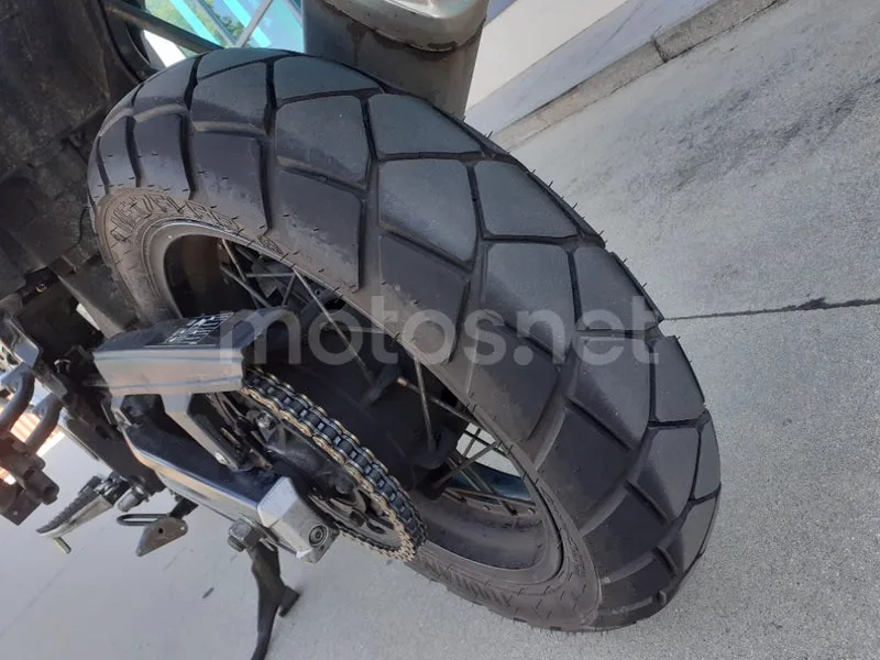 Suzuki V-Strom 650 - Vista 24
