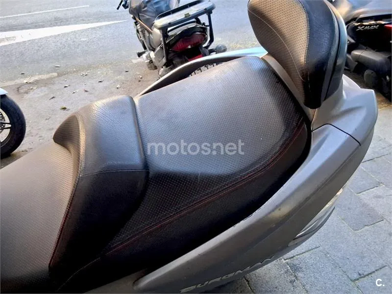 Suzuki Burgman 400 - Vista 15