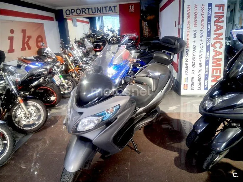 Suzuki Burgman 400 - Vista 21