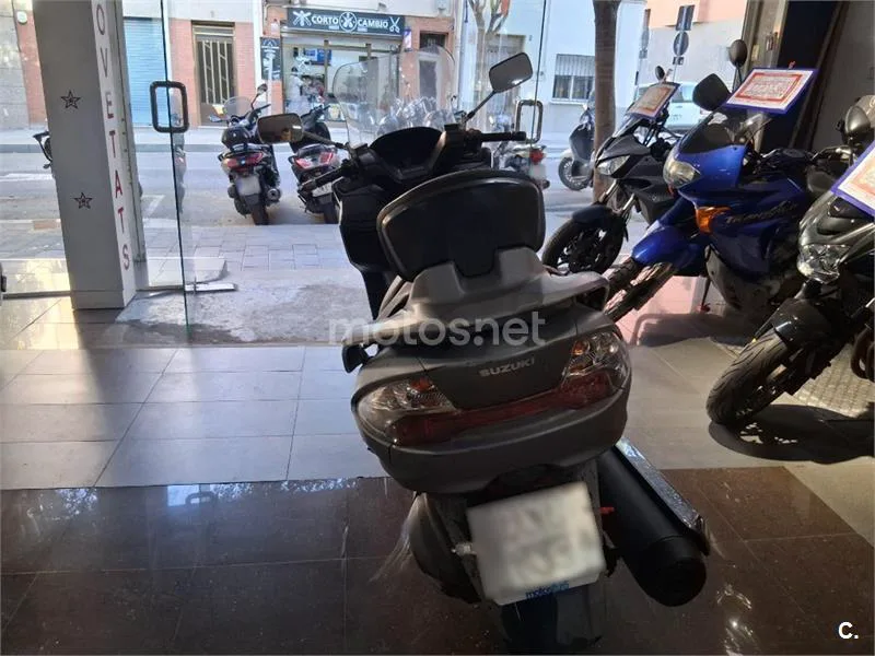 Suzuki Burgman 400 - Vista 6