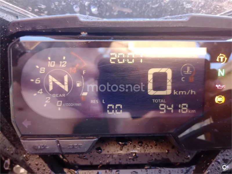 Honda CBR650R - Vista 4