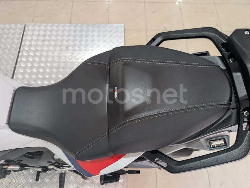 BMW S 1000 XR - Vista 18